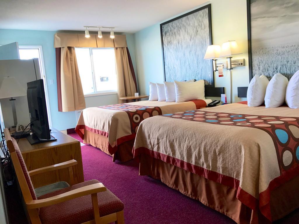 Super 8 By Wyndham Kindersley Extérieur photo