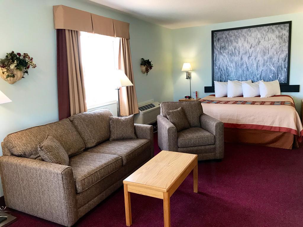 Super 8 By Wyndham Kindersley Extérieur photo